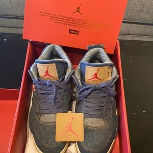 Jordan 4 levi navy size 10